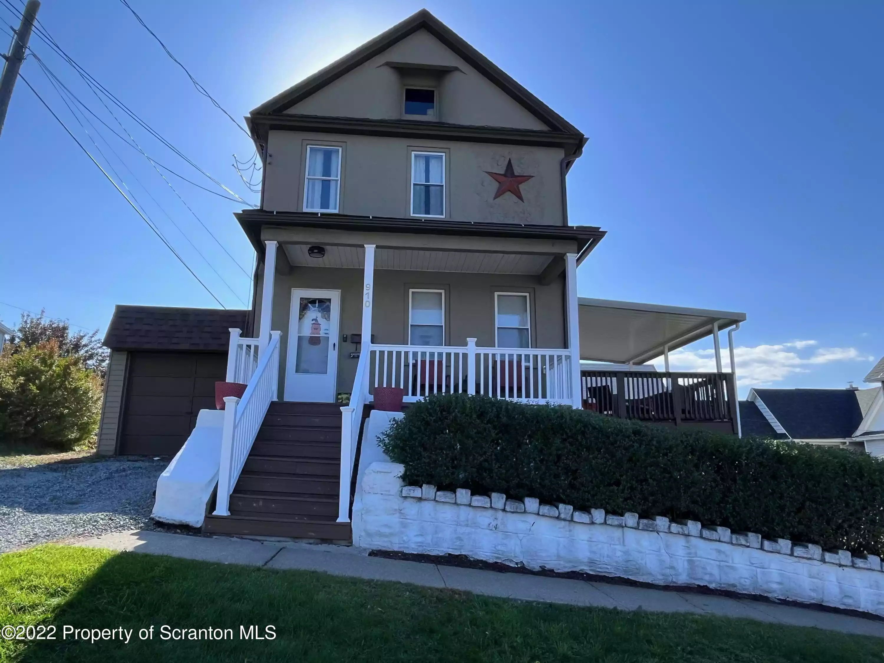 910 Orchard Street, Scranton, Pennsylvania 18505, 4 Rooms Rooms,2 BathroomsBathrooms,Residential,For Sale,Orchard,GSB224560