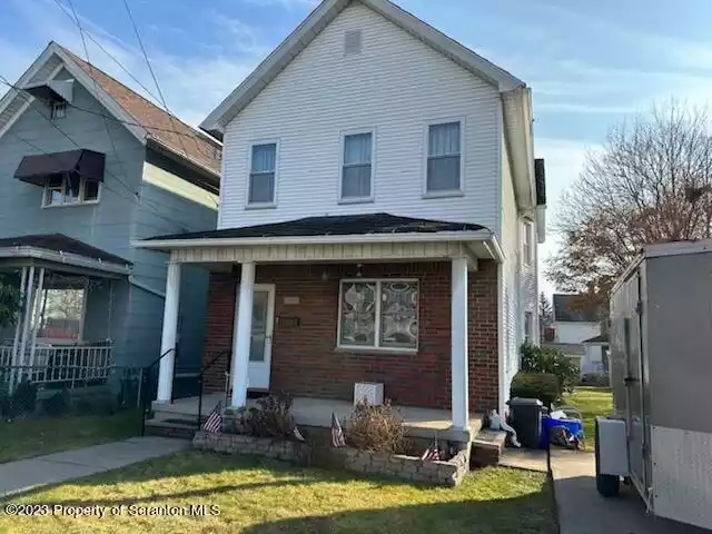 218 First Street, Blakely, Pennsylvania 18447, 8 Rooms Rooms,2 BathroomsBathrooms,Residential,For Sale,First,GSBSC235