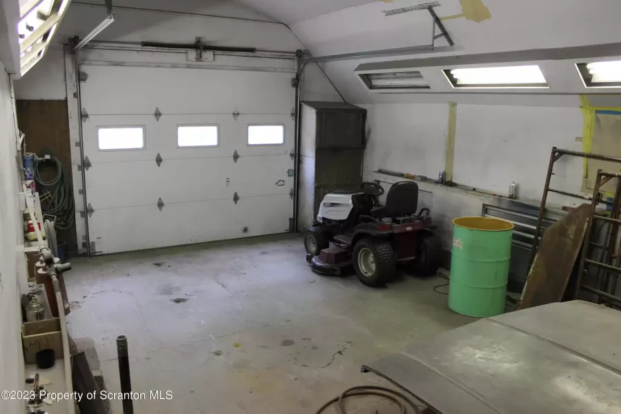 Side garage