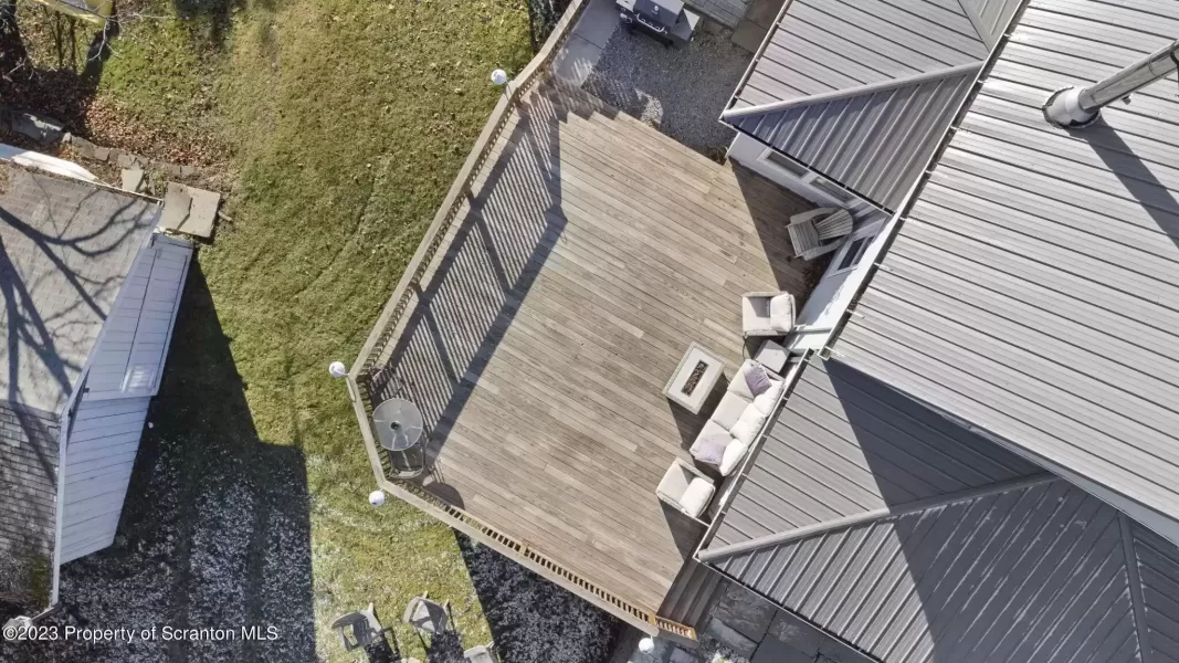 Aerial viewof deck
