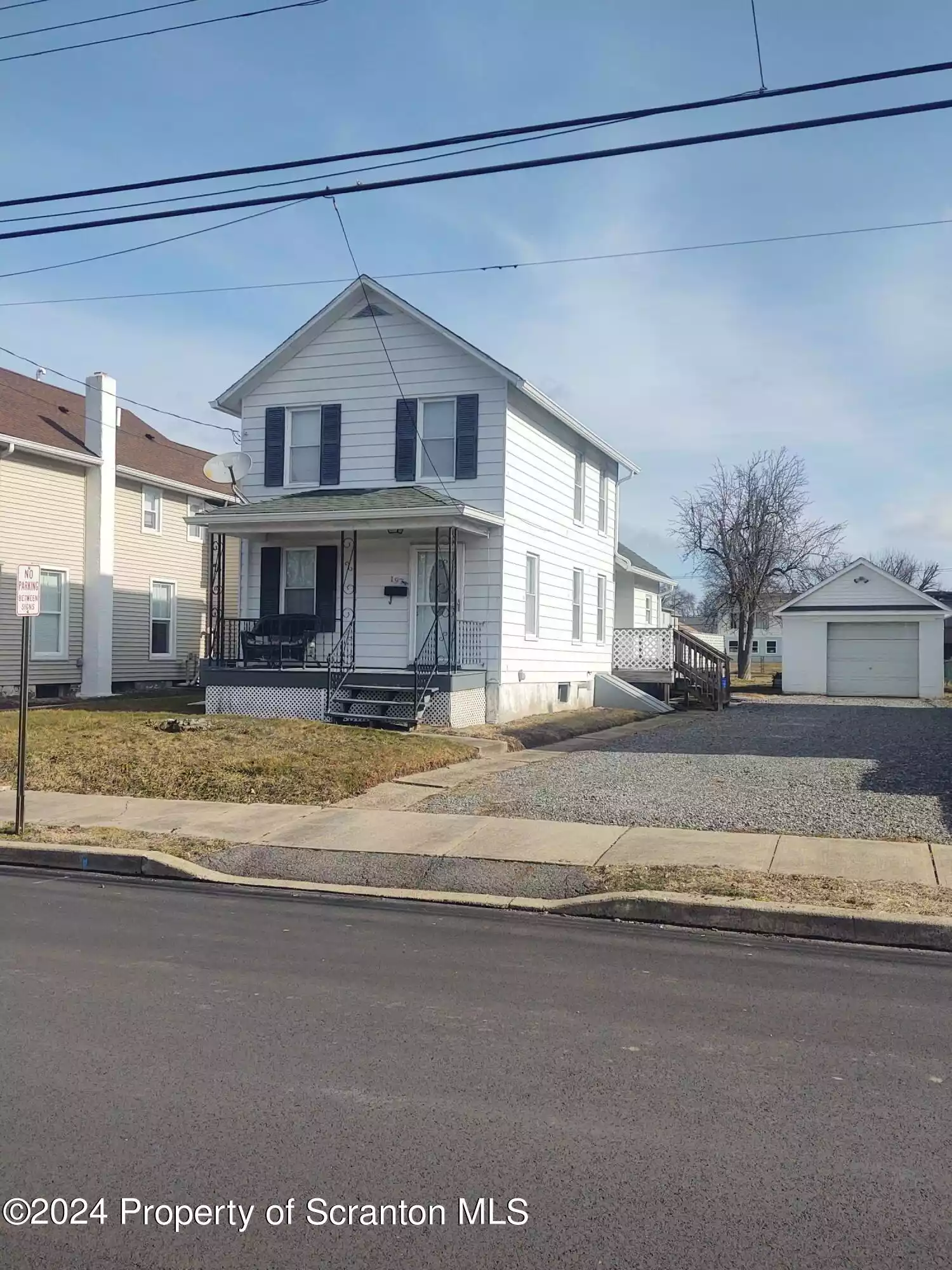197 Hughes Street, Swoyersville, Pennsylvania 18704, 5 Rooms Rooms,1 BathroomBathrooms,Residential,For Sale,Hughes,GSBSC1270