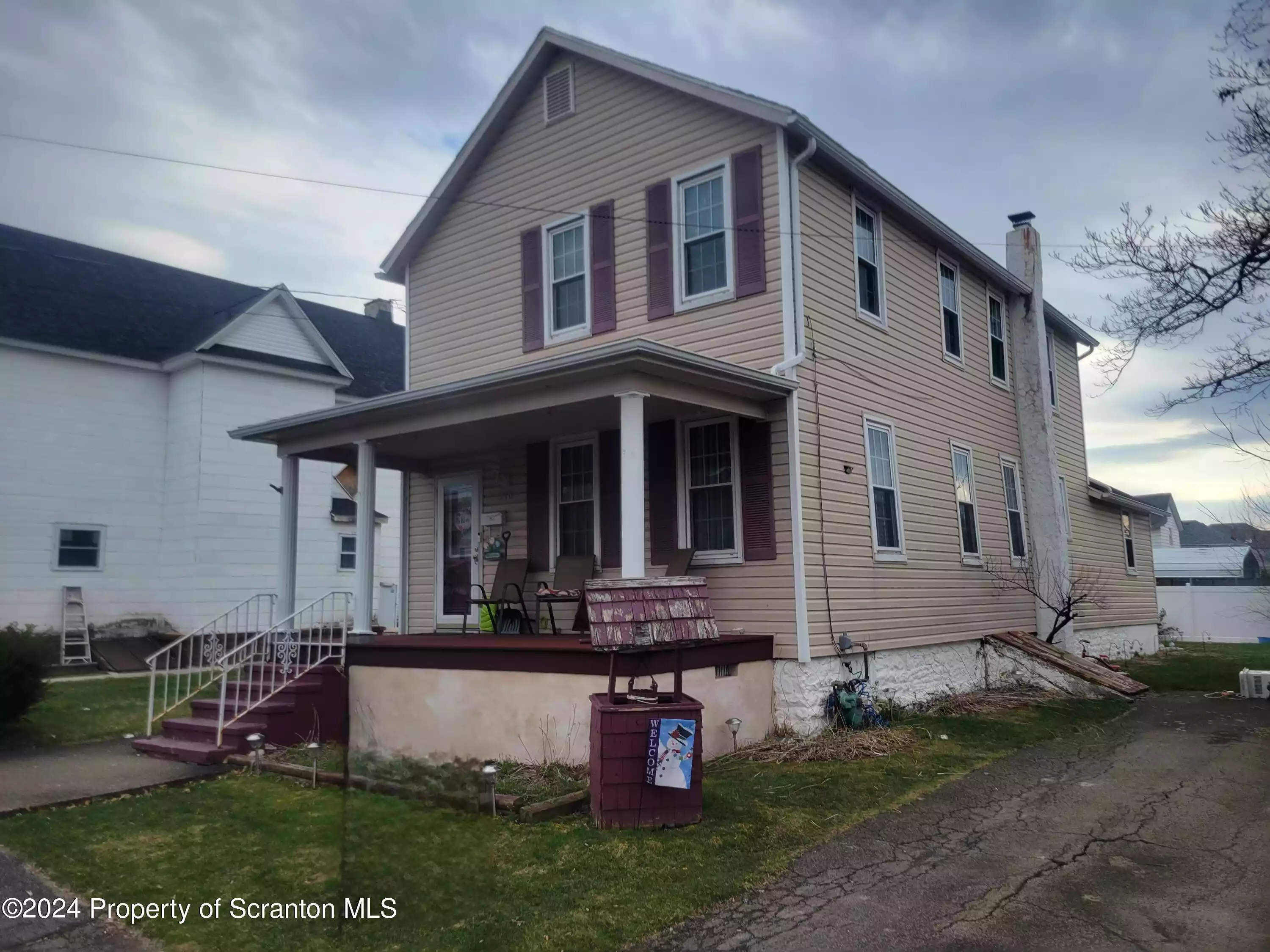 218 Sturges Street, Jessup, Pennsylvania 18434, 6 Rooms Rooms,1 BathroomBathrooms,Residential,For Sale,Sturges,GSBSC1634
