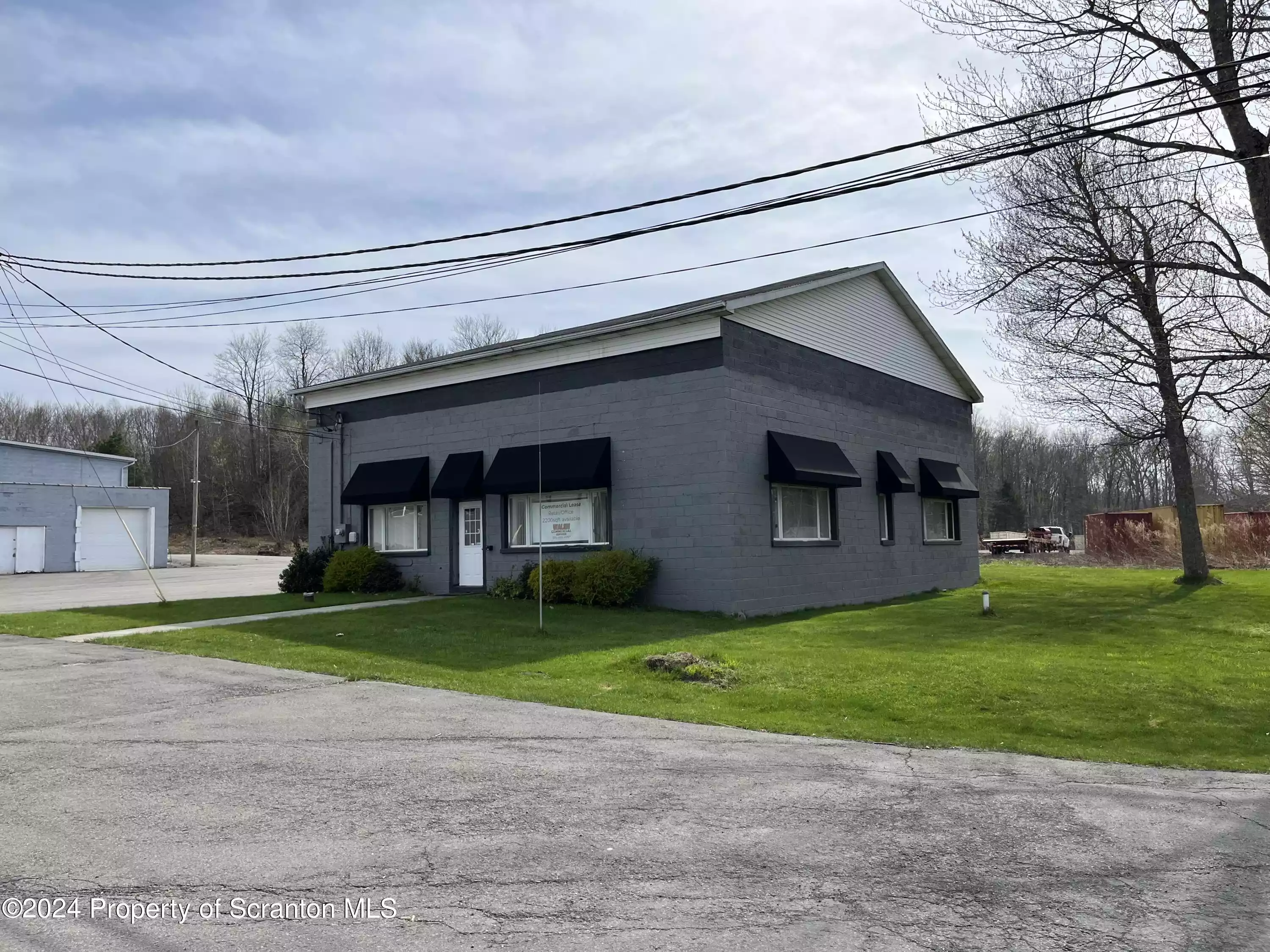 418 Daleville Highway, Moscow, Pennsylvania 18444, ,Commercial Lease,For Lease,Daleville,GSBSC2135