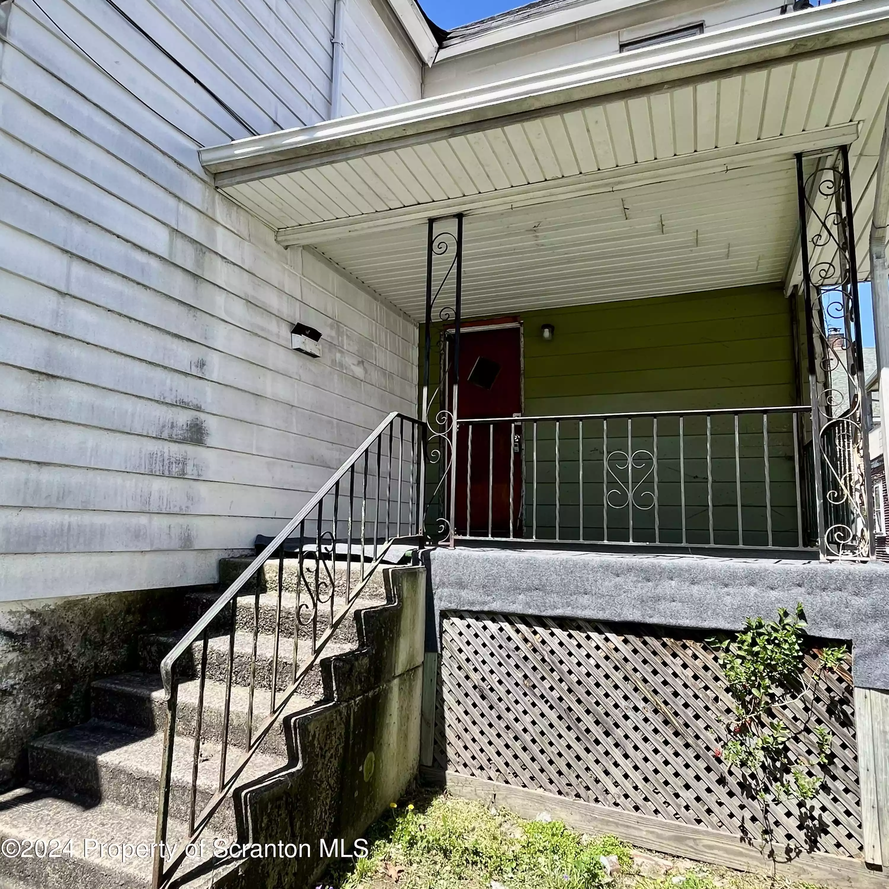 306 Irving Avenue, Scranton, Pennsylvania 18505, 4 Rooms Rooms,1 BathroomBathrooms,Residential Lease,For Lease,Irving,GSBSC2204