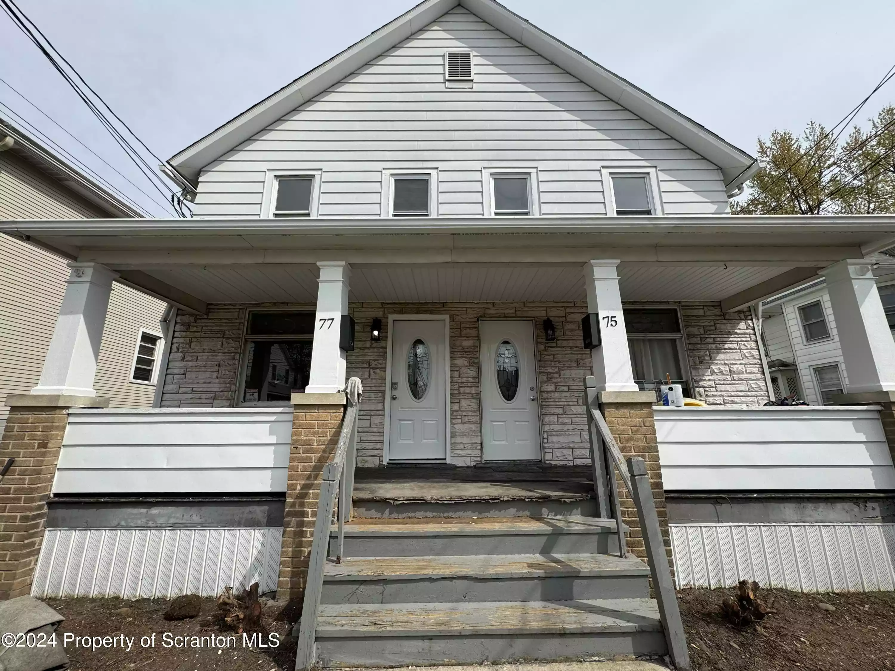 77 St Clair Street, Wilkes-Barre, Pennsylvania 18705, 4 Rooms Rooms,1 BathroomBathrooms,Residential Lease,For Lease,St Clair,GSBSC2374
