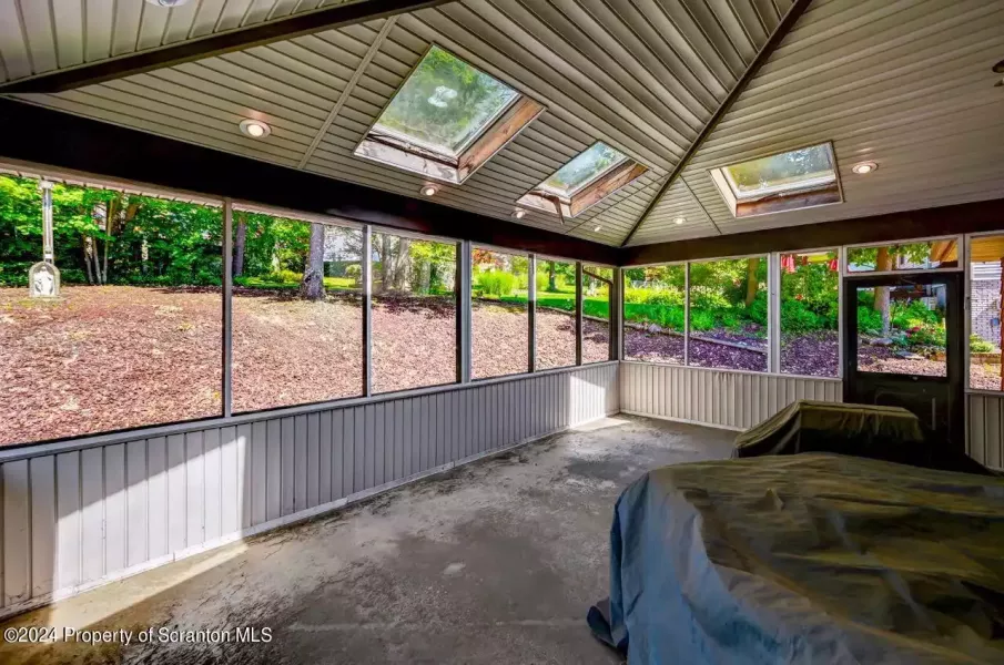 9 Fawnwood Dr 49 Large